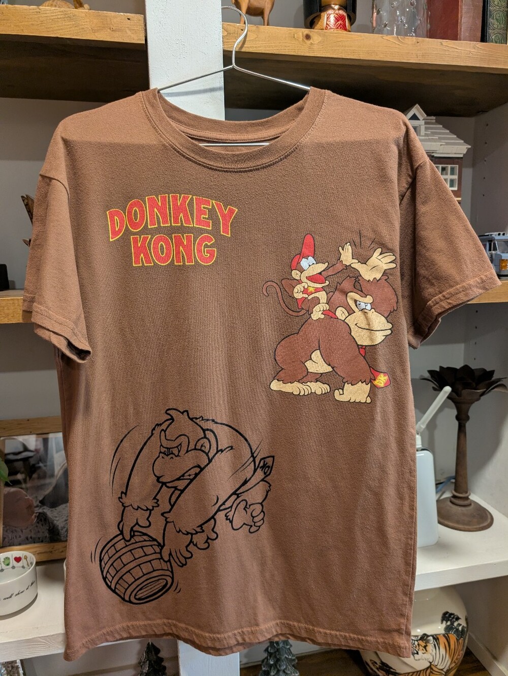 Nintendo Donkey Kong Brown Gorilla Video Game T-shirt Size Medium
